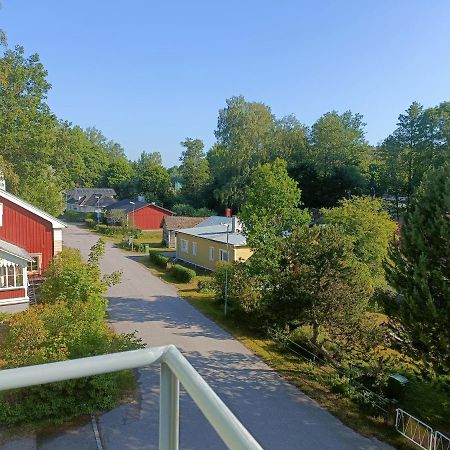 Hieno Kaksio Keskustassa Rauhallisella Alueella Ловііса Екстер'єр фото